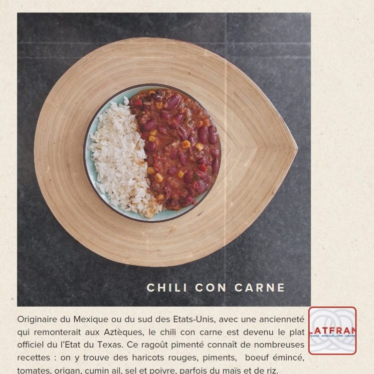 Plat typique de la culture culinaire tex-mex, le chili con carne s'accompagne souvent de riz pour adoucir son goût piquant.
